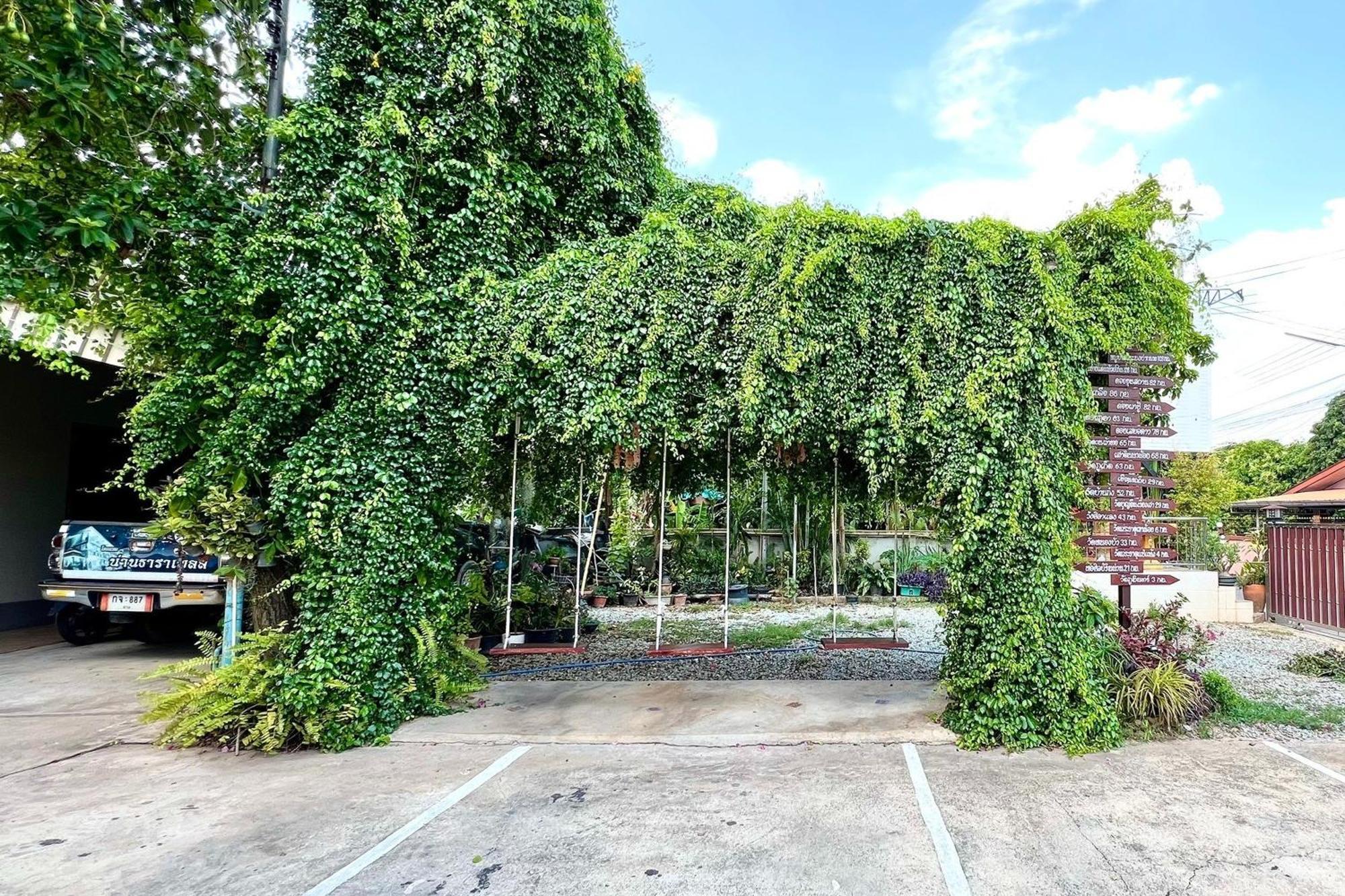 Nan Thara Place Buitenkant foto