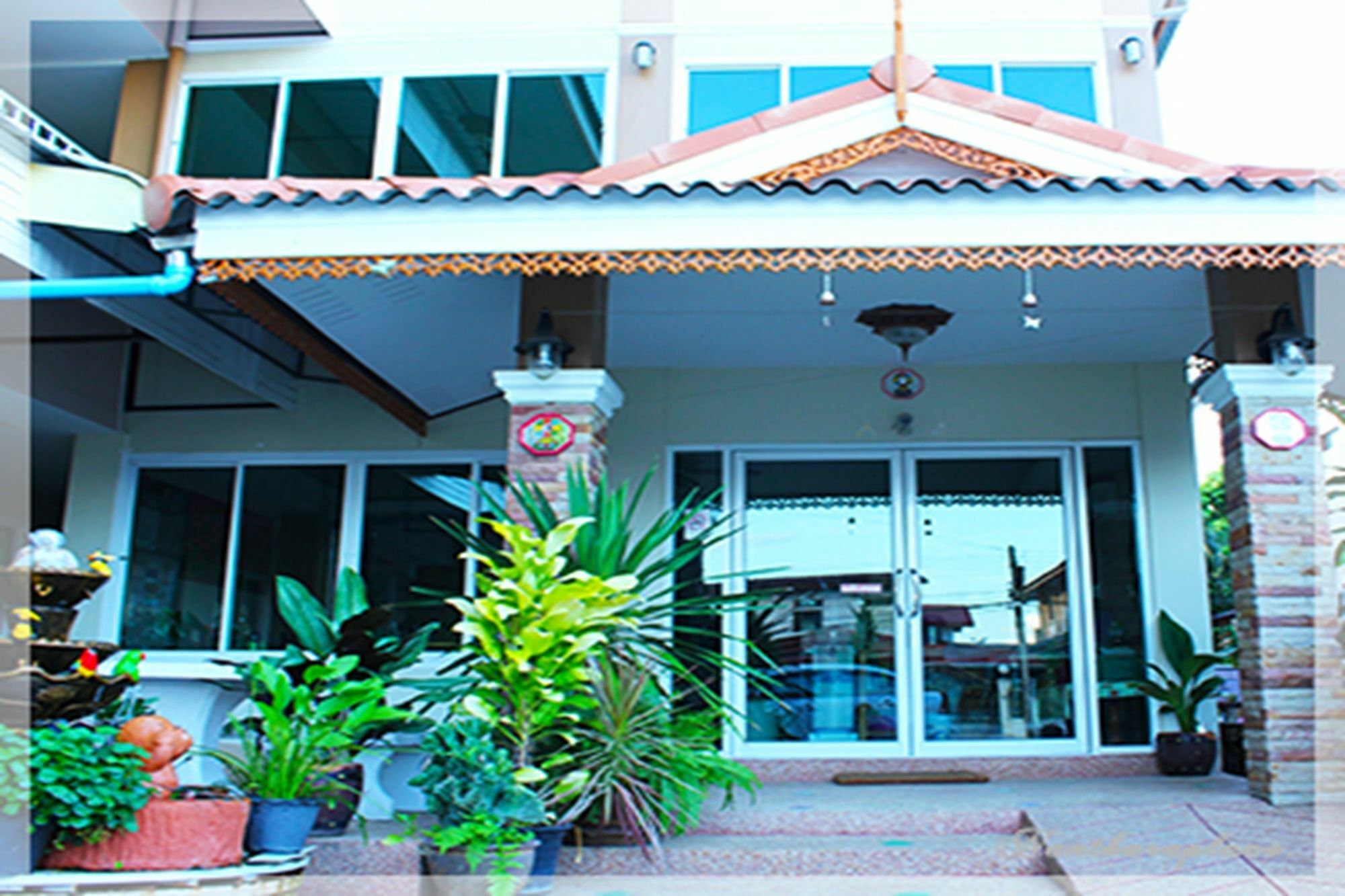 Nan Thara Place Buitenkant foto