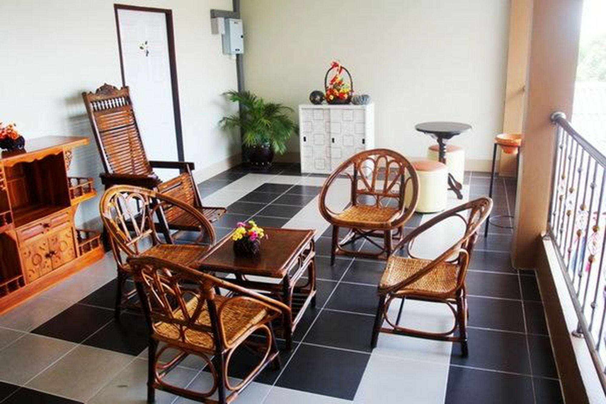 Nan Thara Place Buitenkant foto