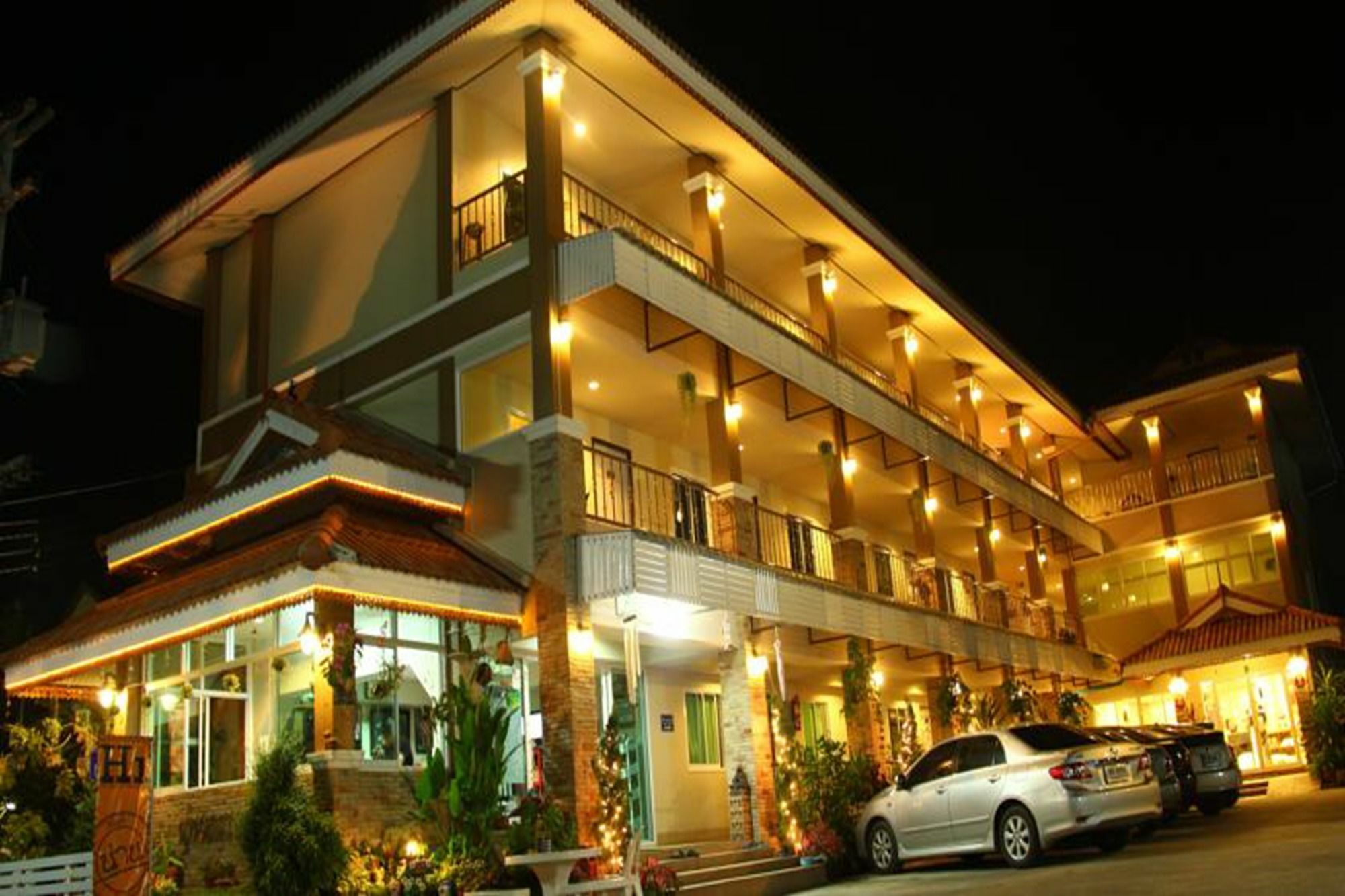Nan Thara Place Buitenkant foto
