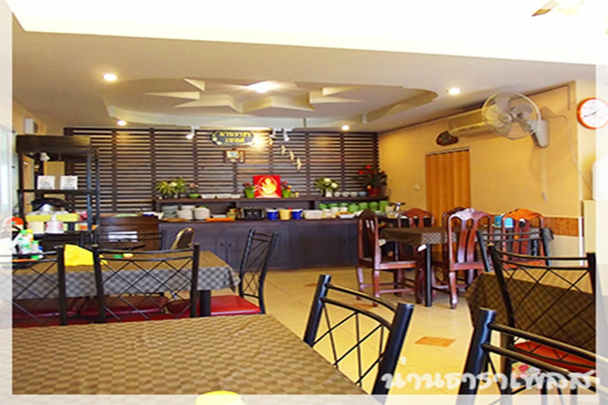 Nan Thara Place Buitenkant foto